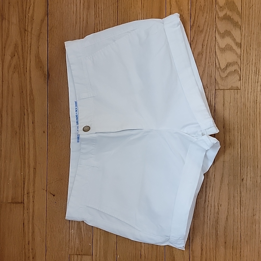 EUC GAP Girlfriend 4" Short